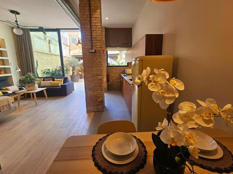 Tradicional Casa Con Patio Ruzafa Lägenhet Valencia Exteriör bild